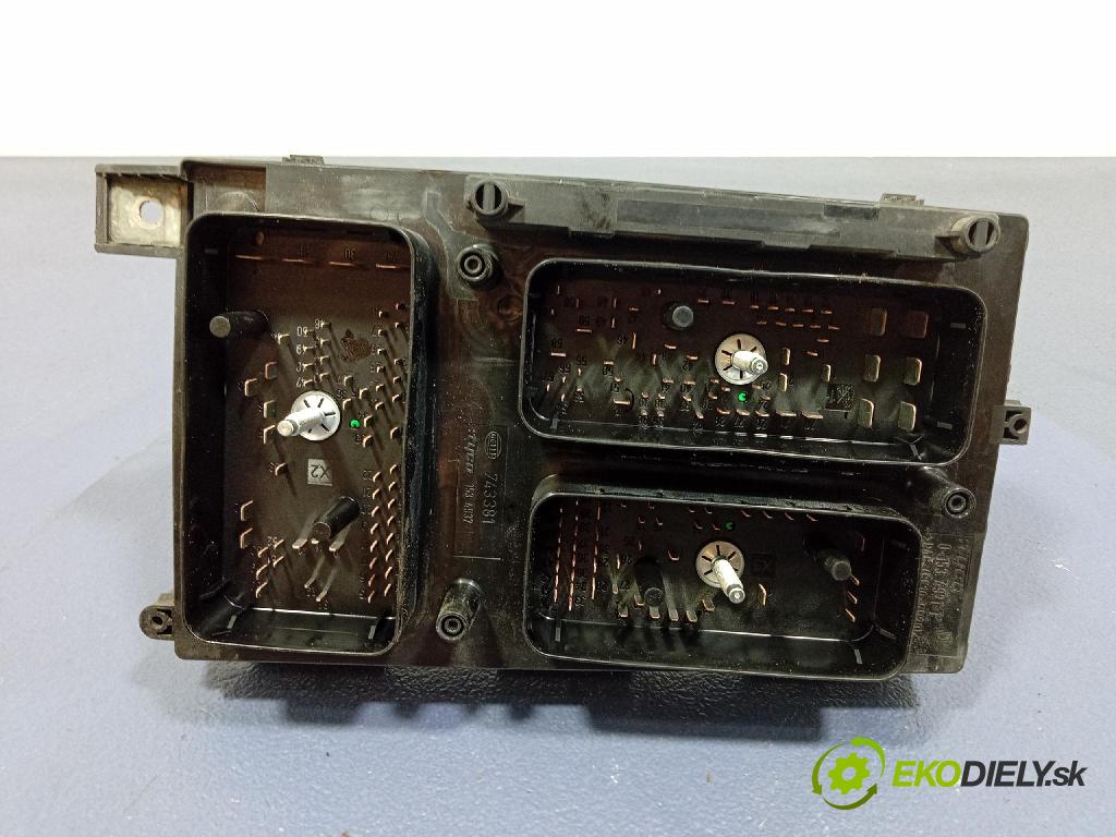 Opel Zafira 2006 riadiaca jednotka Motor: 12992406