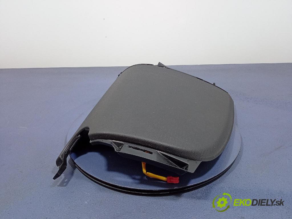 Mitsubishi Colt 2010 Airbag: Řidiči: x 7030A217XB