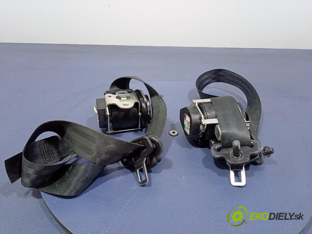 Mitsubishi Colt 2010 Airbag: Řidiči: x 7030A217XB