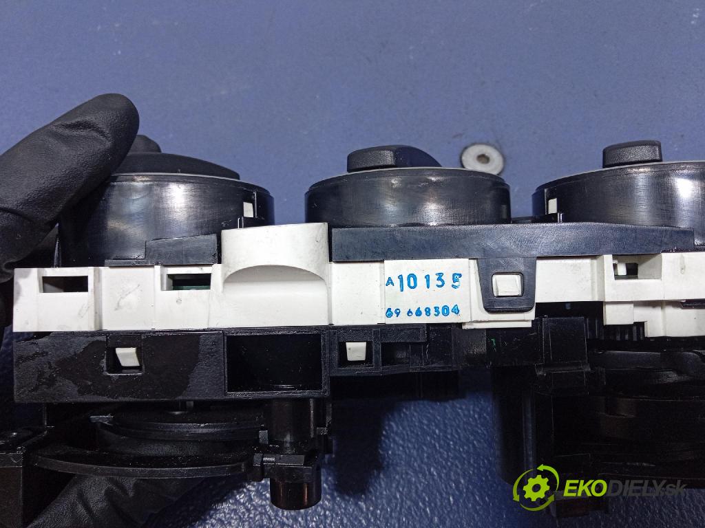 Mitsubishi Colt 2010 prepínač Klimatizácia: Prúd vzduchu: 69657032