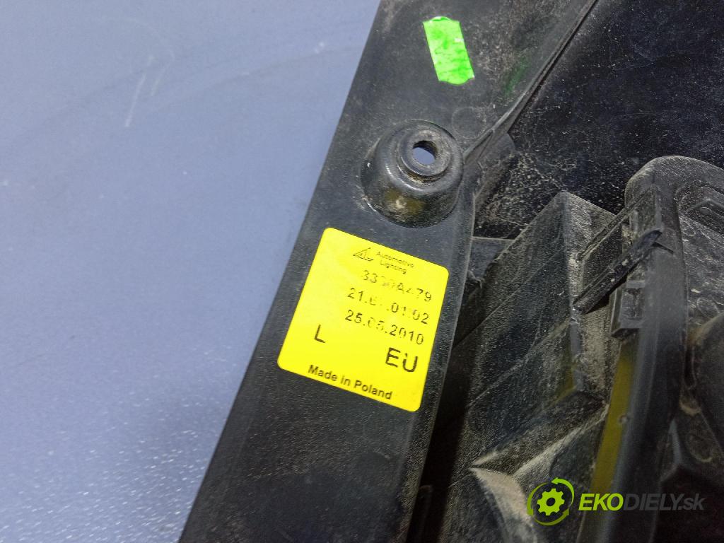 Mitsubishi Colt 2010 svetlo / reflektor zad ľavá Vonkajsia: 8330A479