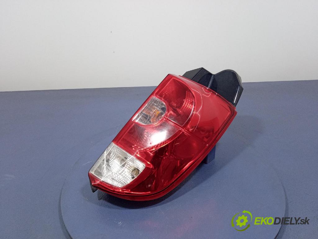 Mitsubishi Colt 2010 svetlo / reflektor zad Prava: Vonkajsia: 8330A480