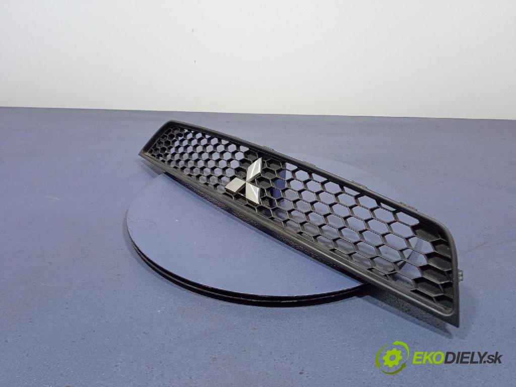 Mitsubishi Colt 2010 miežka / Gril: 7450A457