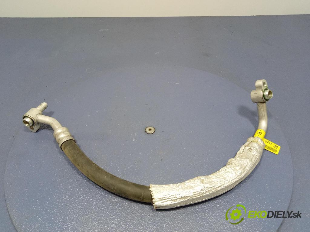 Jeep Grand Cherokee 2020 trubka Klimatizace: