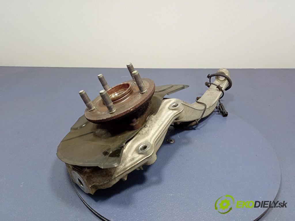 Jeep Grand Cherokee 2020 náboj ľavá 04877713AC