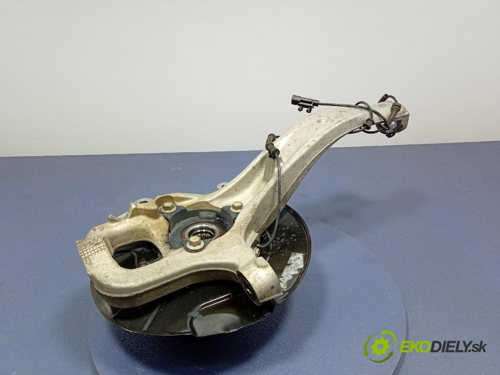 Jeep Grand Cherokee 2020 náboj ľavá 04877713AC