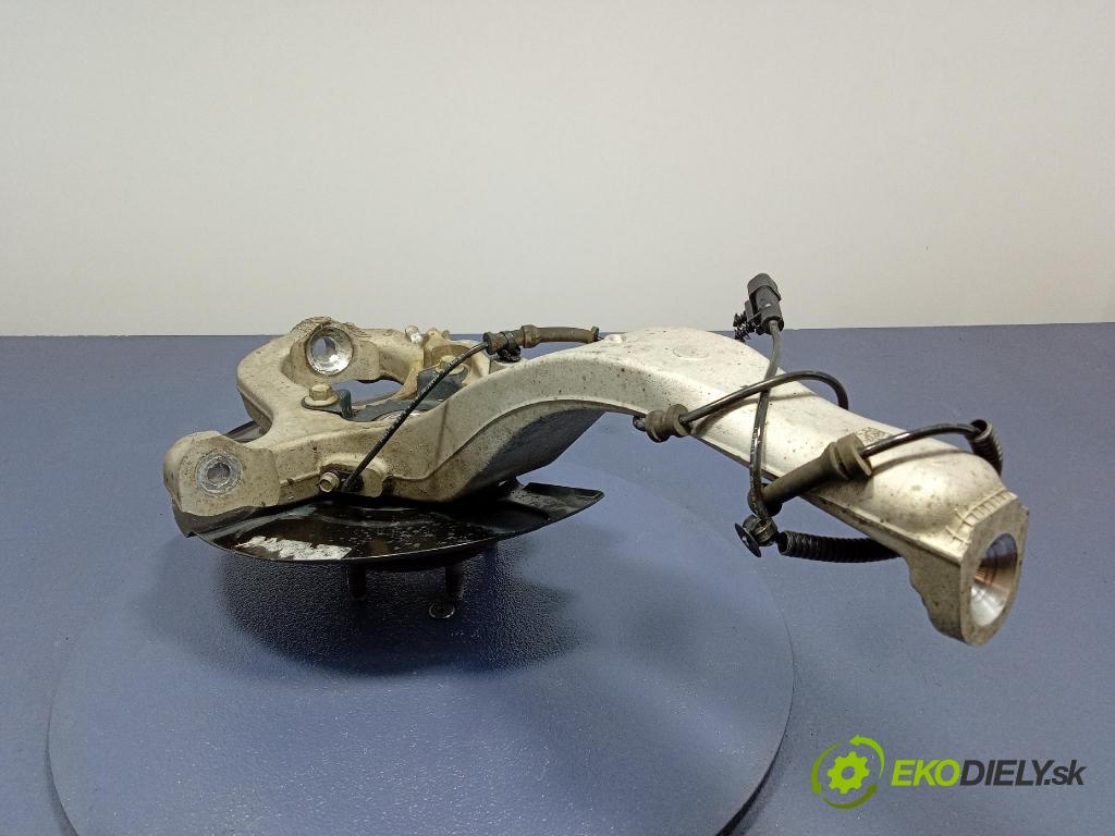 Jeep Grand Cherokee 2020 náboj ľavá 04877713AC