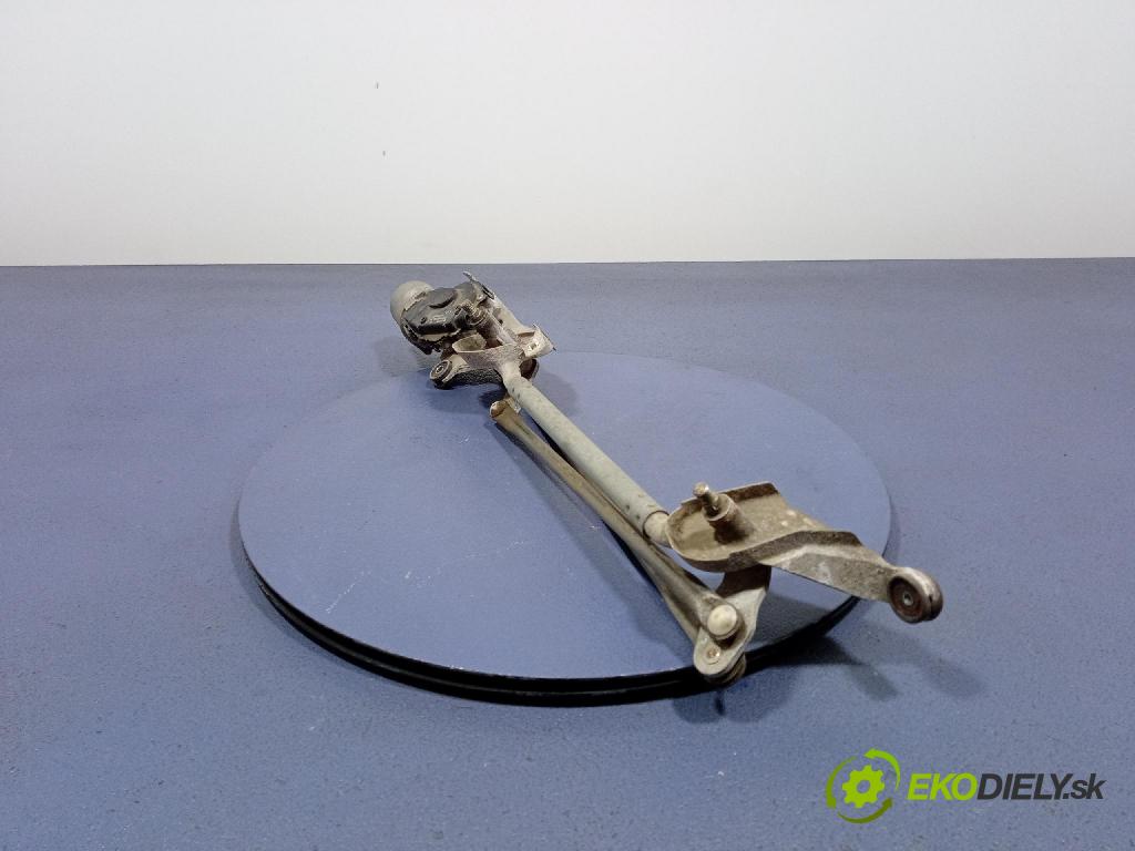 Mitsubishi Colt 2010 mechanizmus motor: Stierače: Predné 8250A231