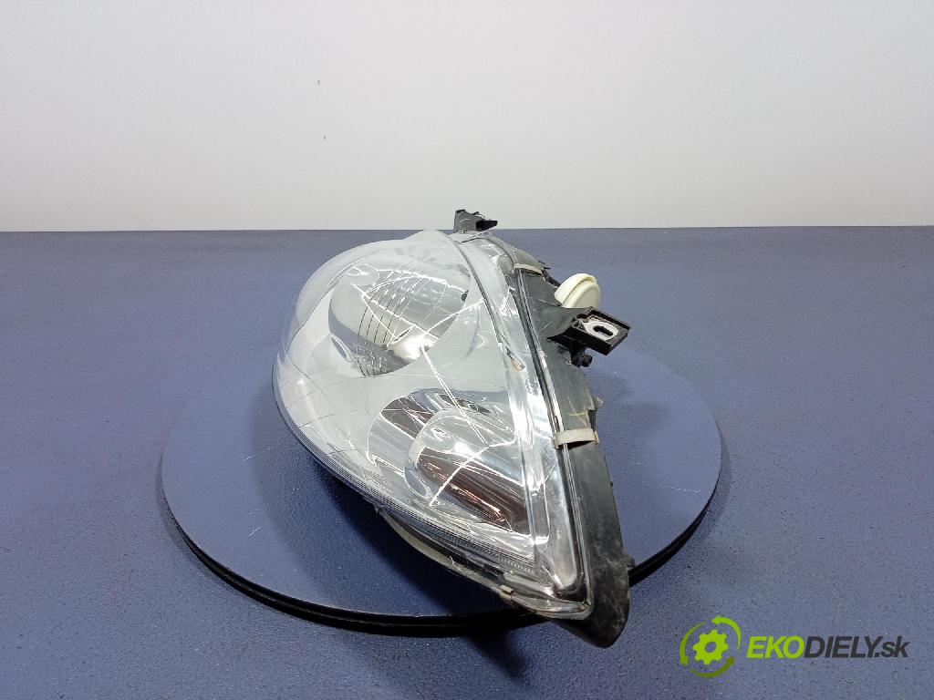 Mercedes A-Klasa 2005 Reflektor: Vľavo: 440-1144L