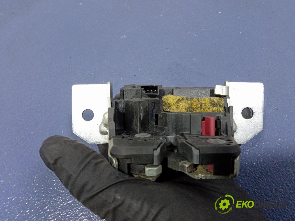 Mercedes A-Klasa 2005 zámok Klapky: kufra: A1697400135