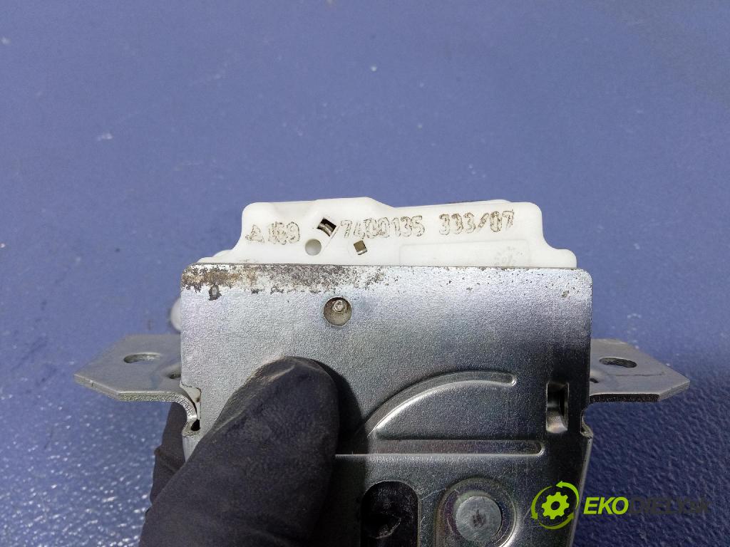 Mercedes A-Klasa 2005 zámok Klapky: kufra: A1697400135