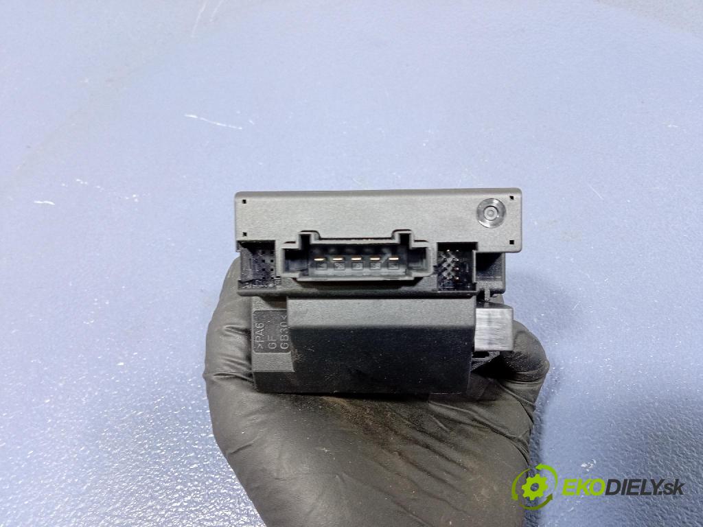 Mercedes A-Klasa 2005 Spínač zapalování. 1695451308