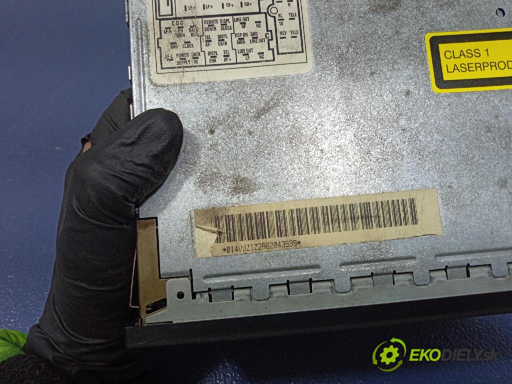 Vw Passat 2002 Radio I Navigácia: 1J0035191A