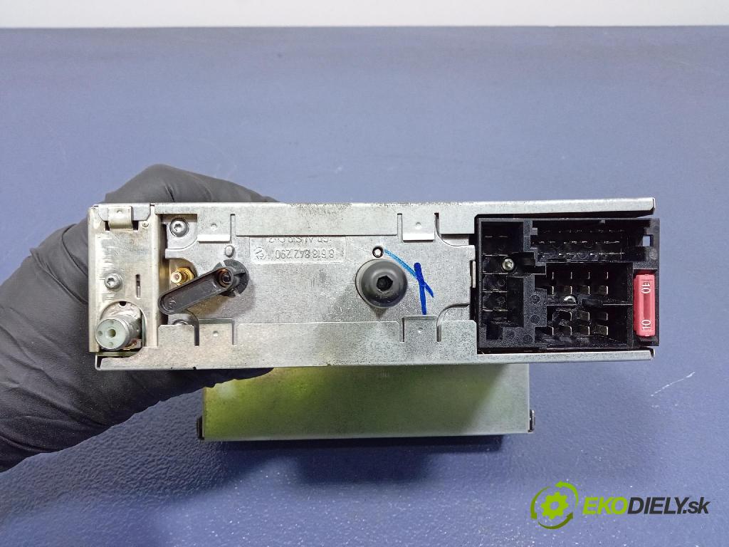 Vw Passat 2002 Radio I Navigácia: 1J0035191A