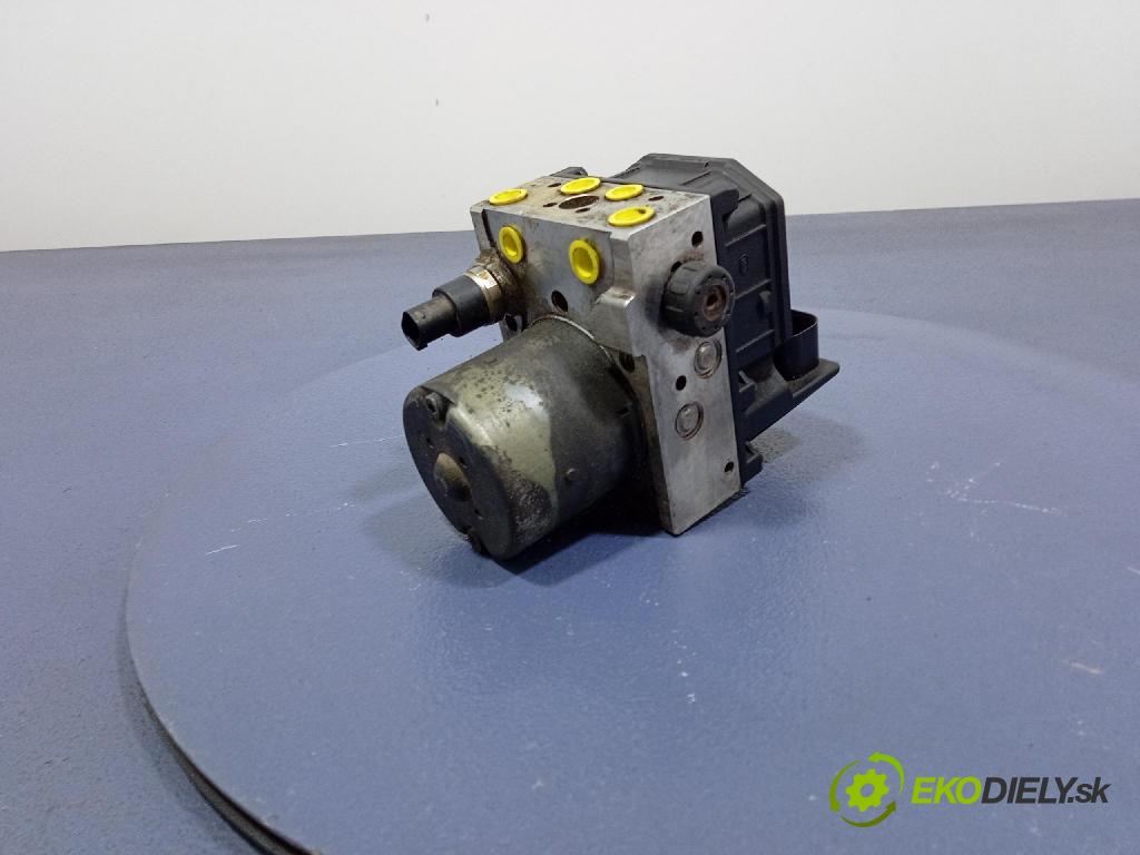 Vw Passat 2002 čerpadlo ABS x 4B0614517G