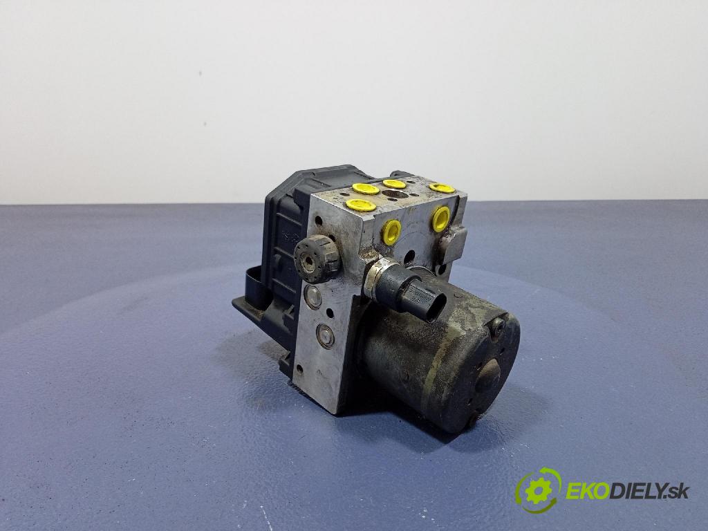 Vw Passat 2002 čerpadlo ABS x 4B0614517G