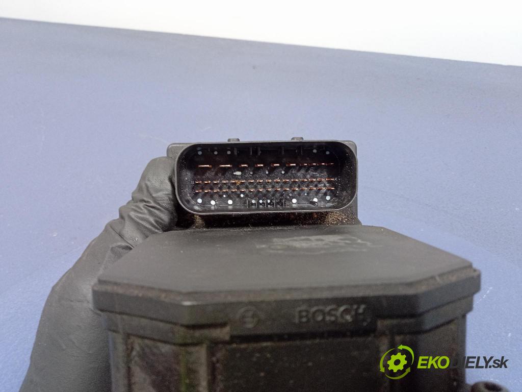 Vw Passat 2002 čerpadlo ABS x 4B0614517G