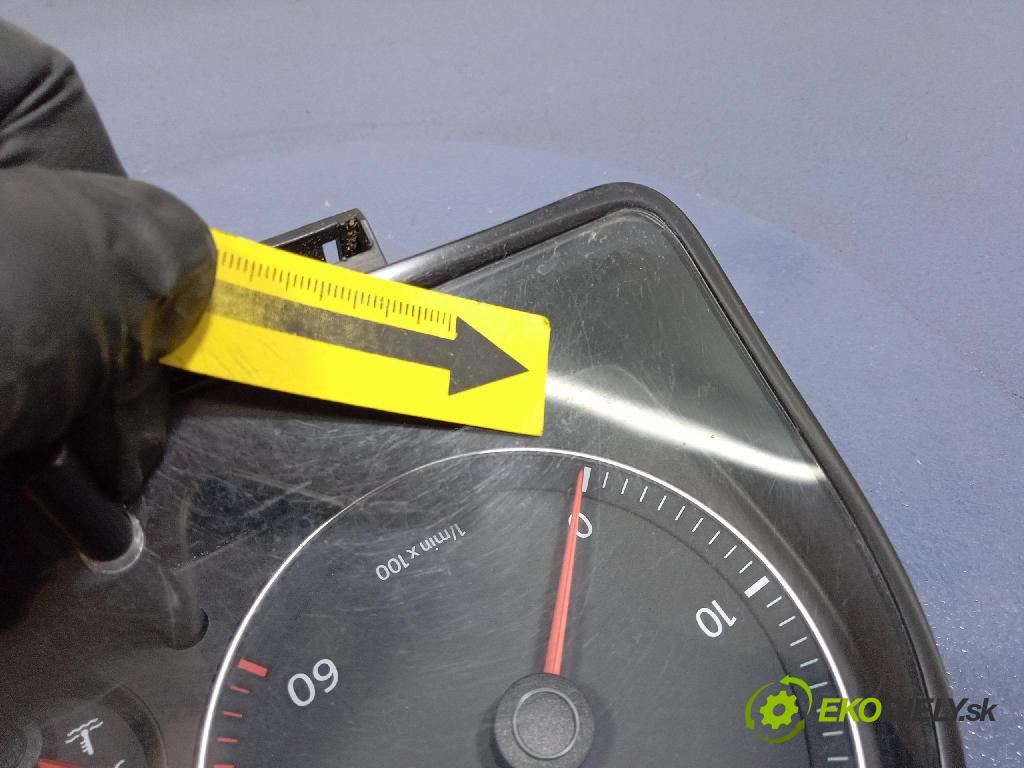 Vw Touran 2008 prístrojovka/ budíky 1T0920864A