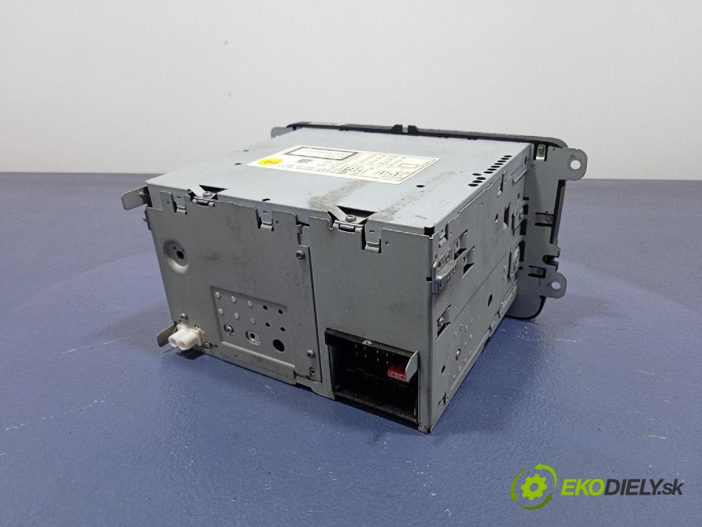 Vw Touran 2008 Radio I Navigácia: 1K0035186AA