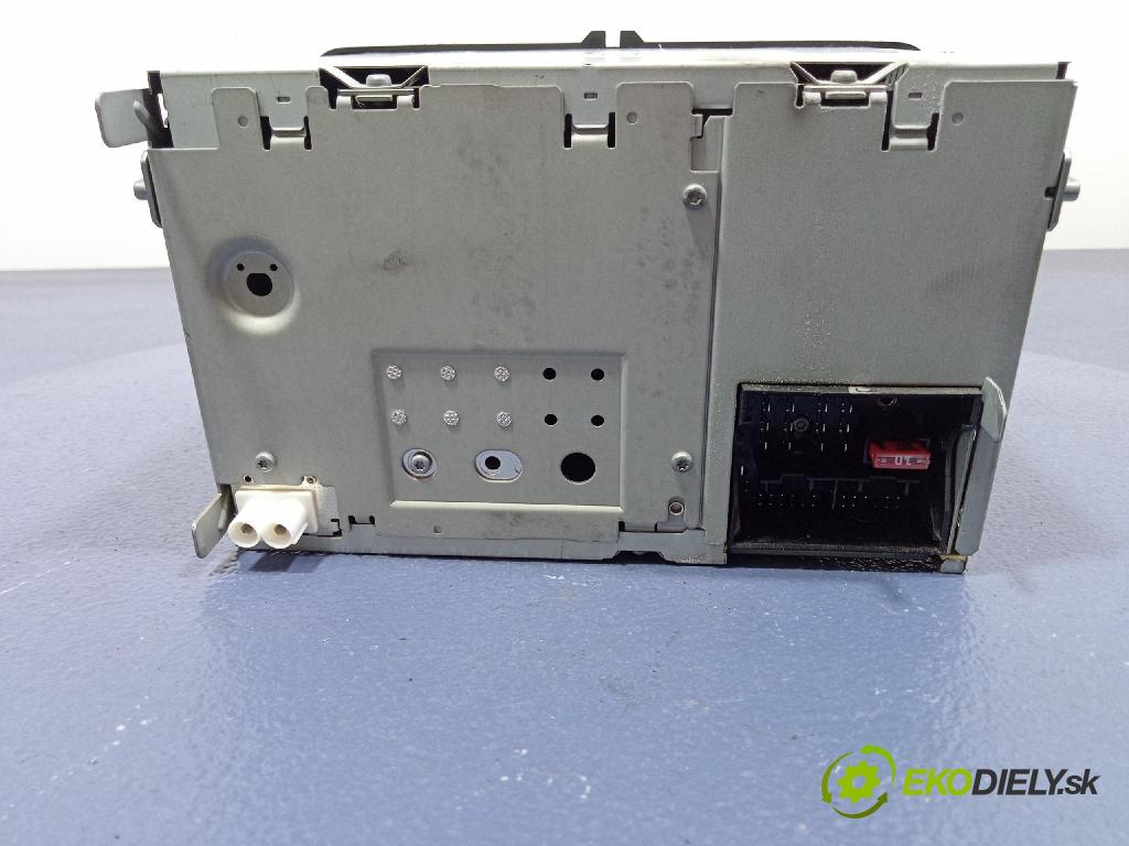 Vw Touran 2008 Radio I Navigácia: 1K0035186AA