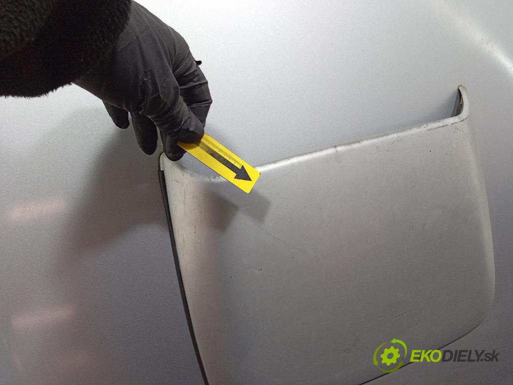 Kia Retona 2000 kapota přední: