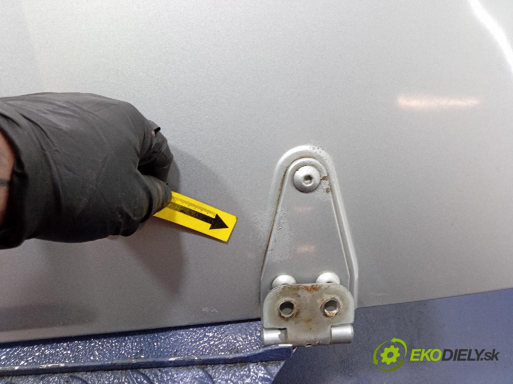 Kia Retona 2000 kapota přední: