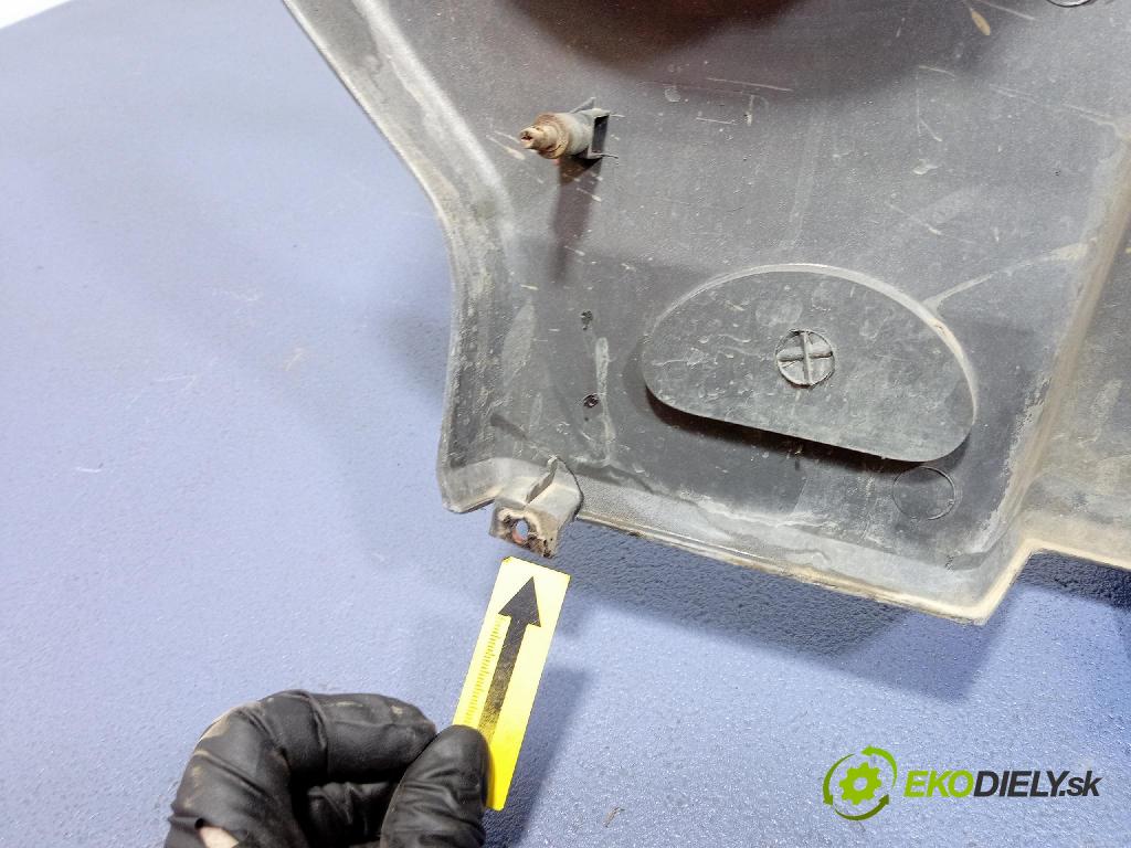 Kia Retona 2000 miežka / Gril: