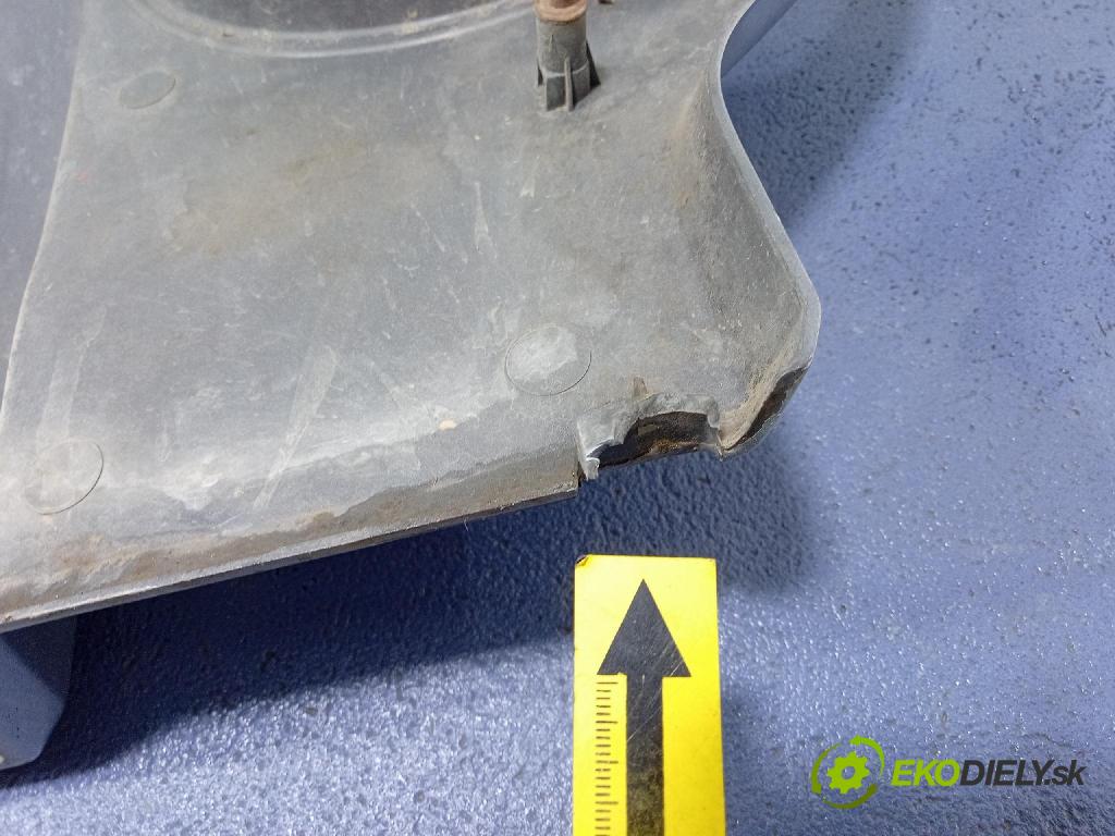 Kia Retona 2000 miežka / Gril: