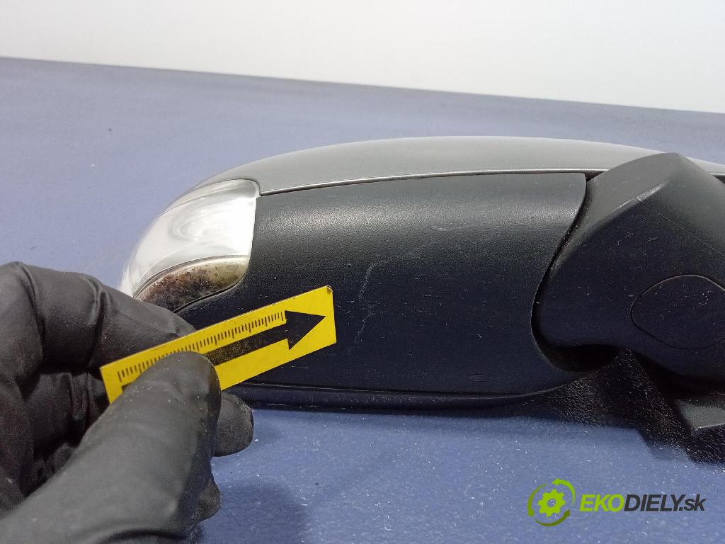 Vw Touran 2008 zrkadlo pravé