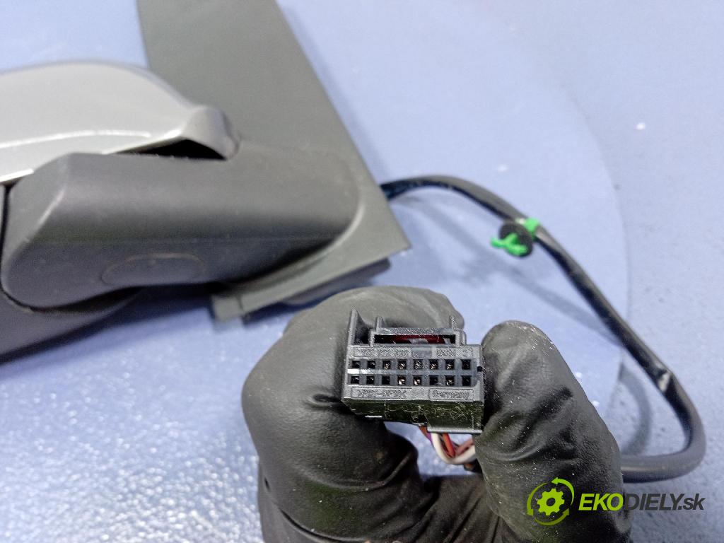 Vw Touran 2008 zrkadlo pravé 