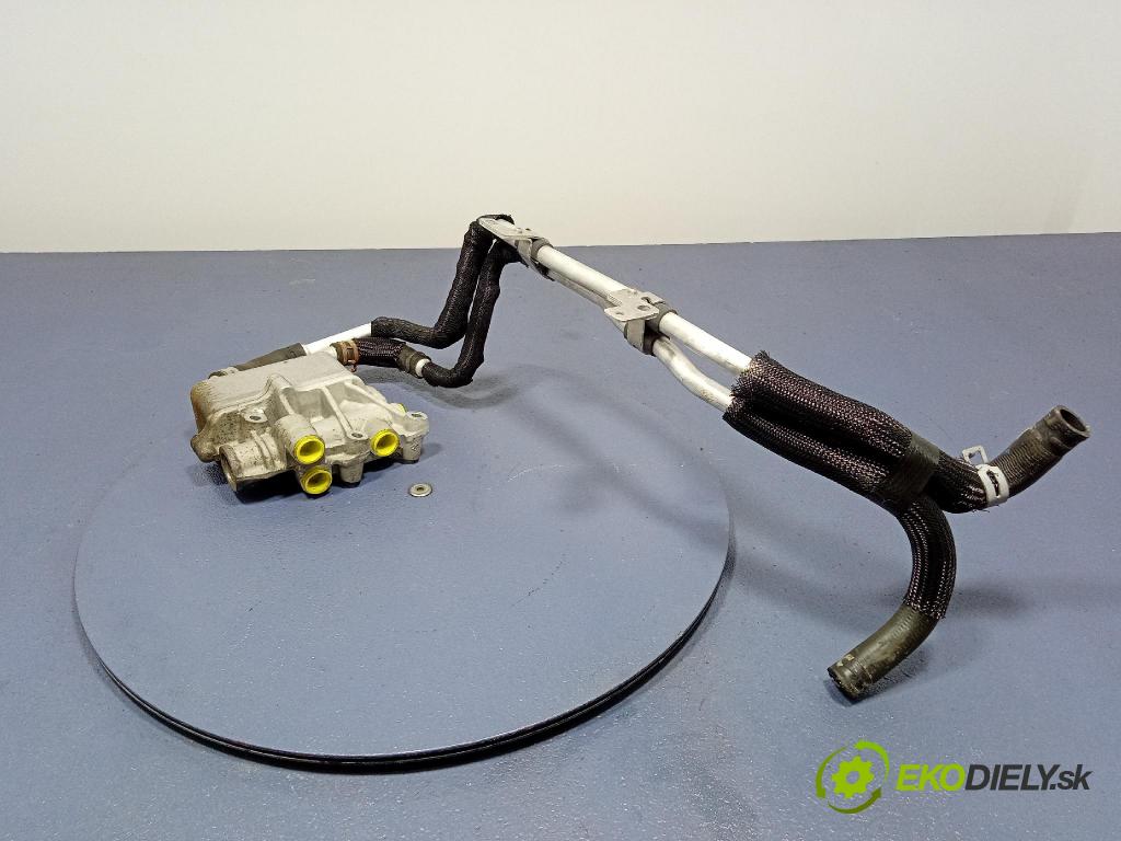 Jeep Grand Cherokee 2020 chladič oleja 68233384AB