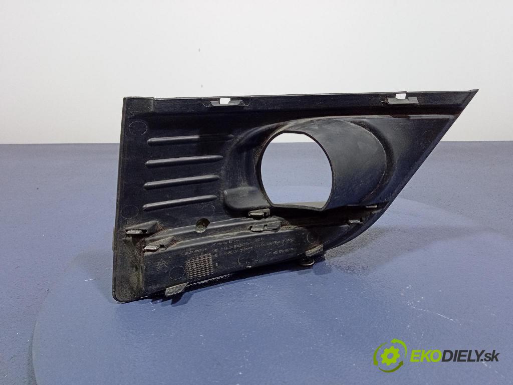 Citroen C4 picasso 2010 lišta narazník 9680404177