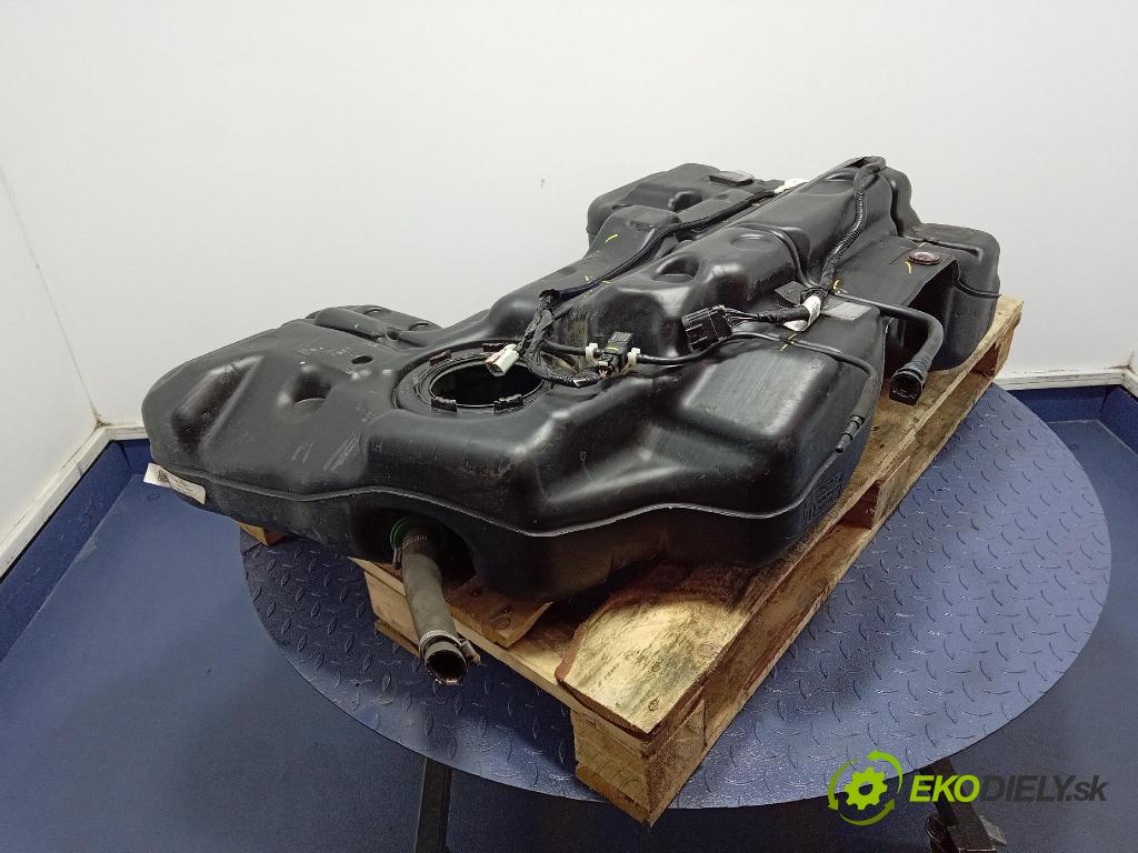 Jeep Grand Cherokee 2020 Nádrž: paliva 68373332AD