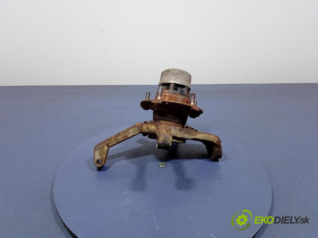 Kia Retona 2000 náboj ľavá