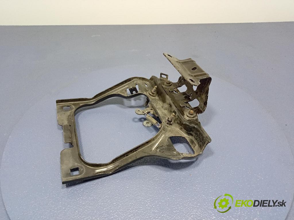 Peugeot 208 2017 zámok masky: 9672502680