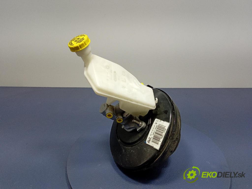 Peugeot 208 2017 servo Brzdní: 9811514380