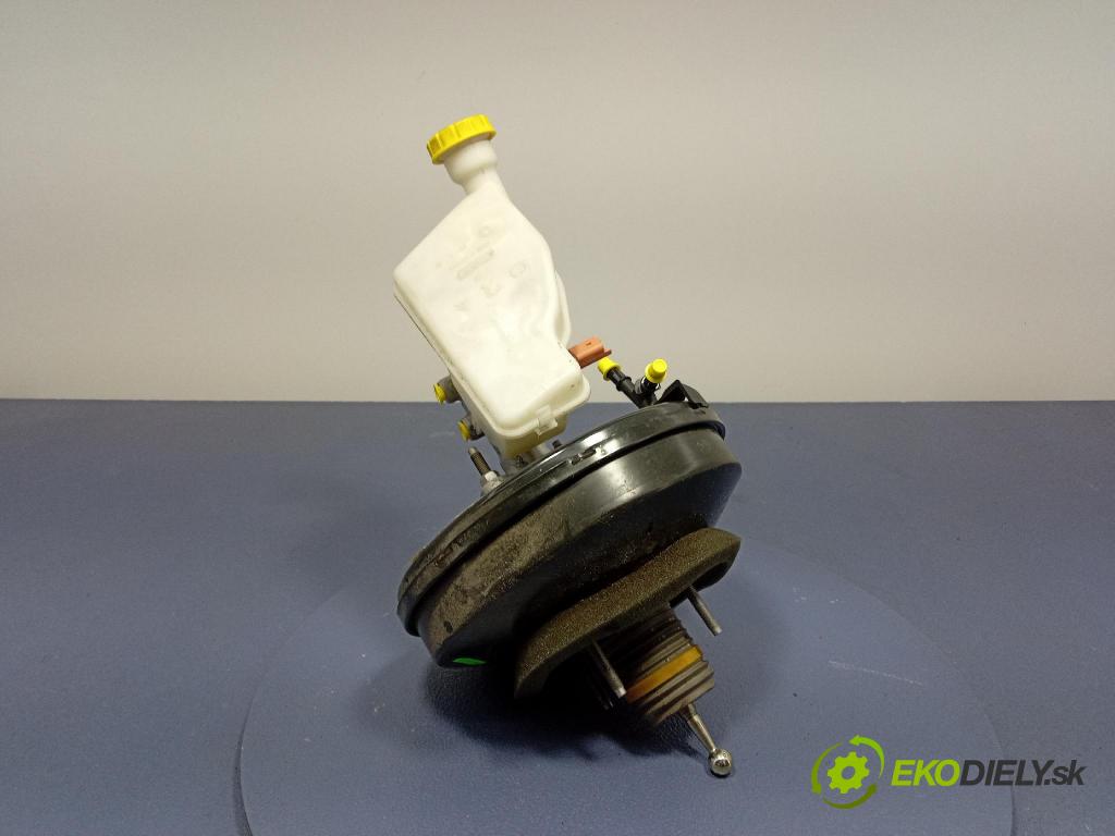 Peugeot 208 2017 servo Brzdní: 9811514380