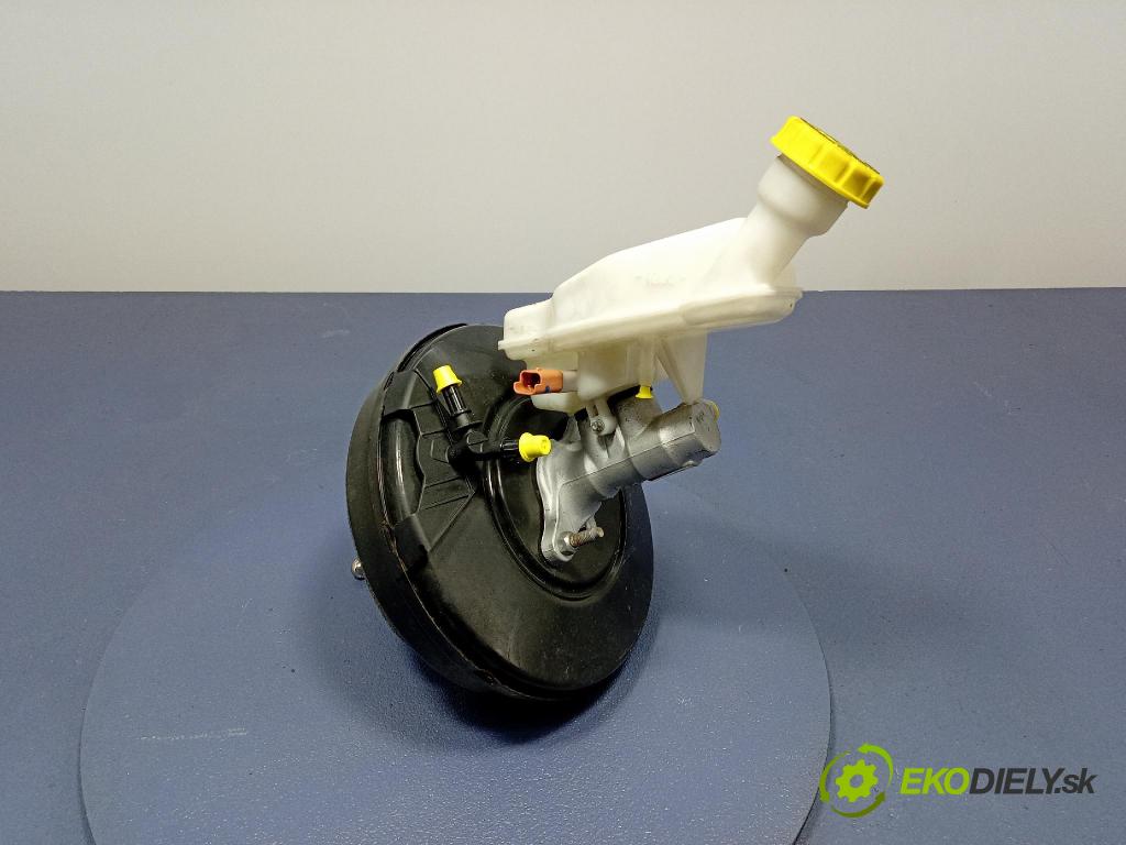 Peugeot 208 2017 servo Brzdní: 9811514380