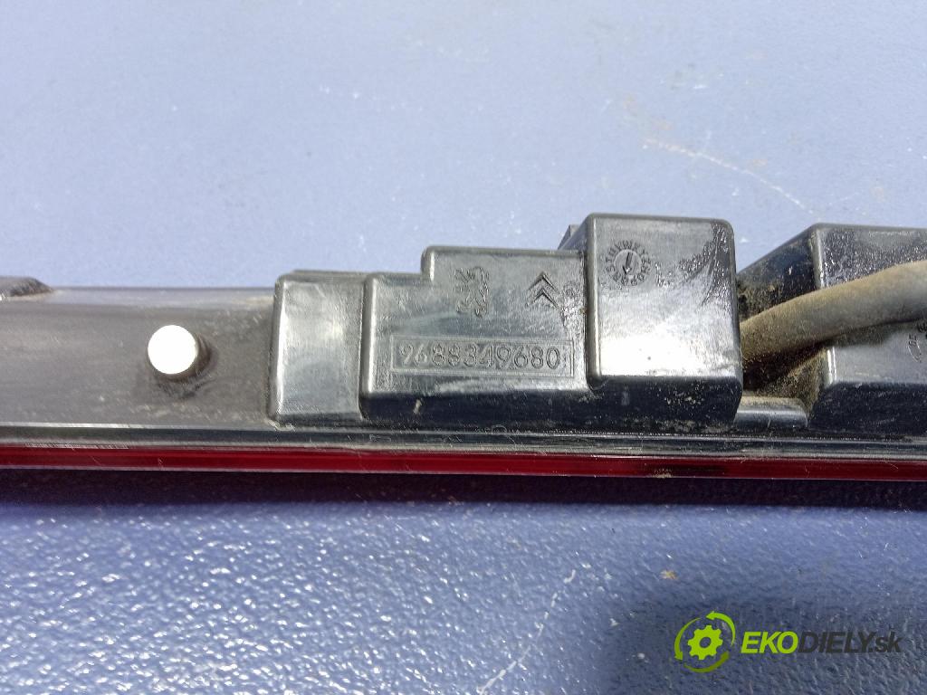 Citroen C4 picasso 2010 Svetlo: Stop: 9688349680