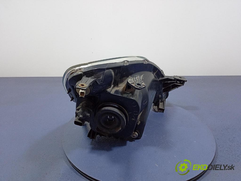 Honda Cr-v 2004 Reflektor: Vľavo: 317-1127L