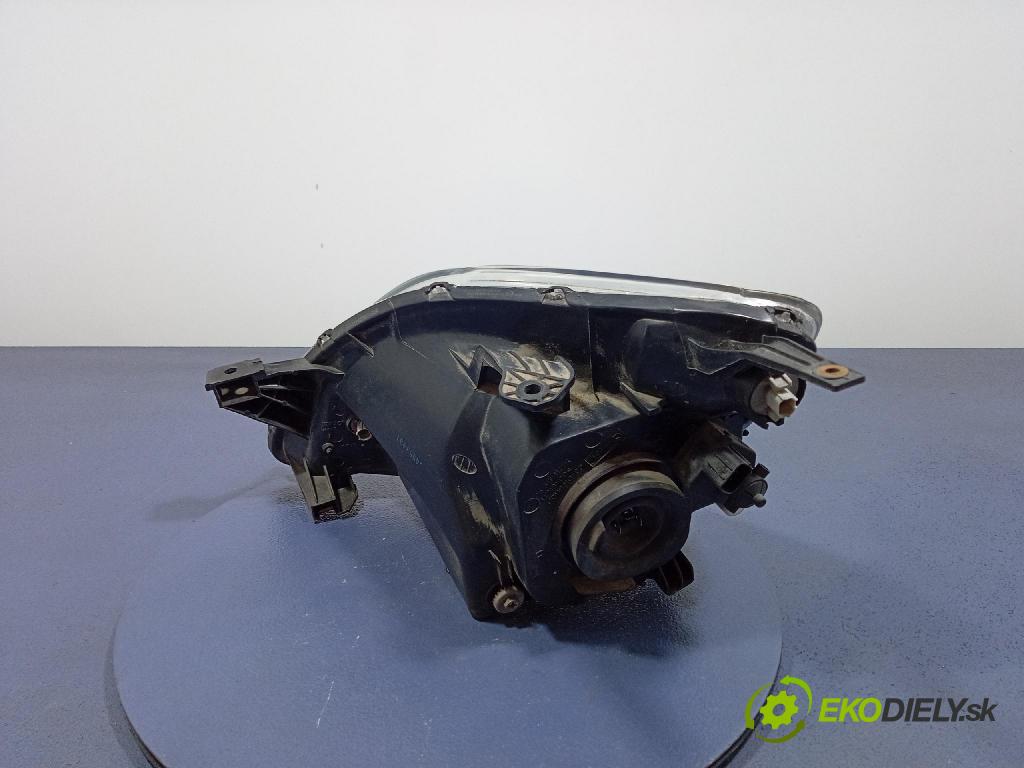 Honda Cr-v 2004 Reflektor: v pravo: 317-1127R