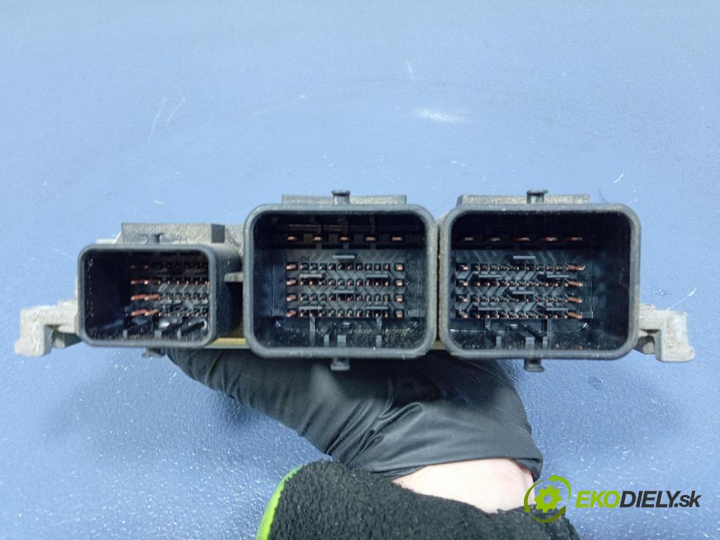 Citroen C4 picasso 2010 riadiaca jednotka Motor: 9666104380