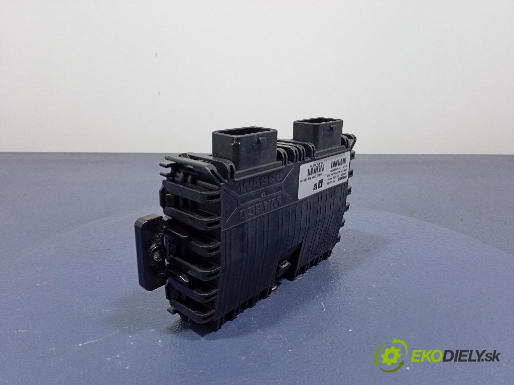 Citroen C4 picasso 2010 riadiaca jednotka 9665811380