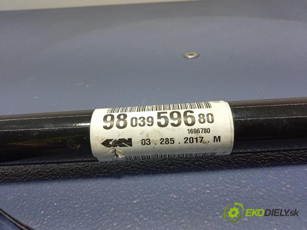 Peugeot 208 2017 poloos Prava: Predné 9803959680