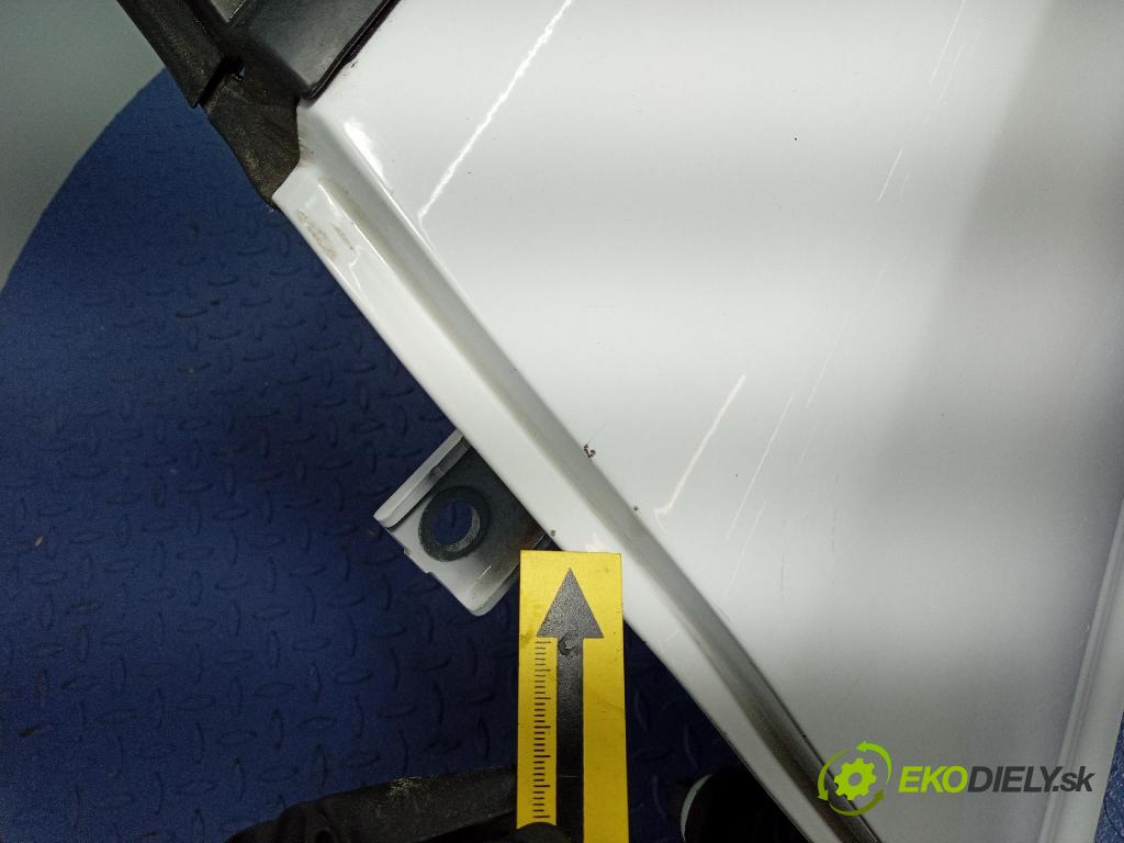 Peugeot 208 2017 dvere zad Vľavo: