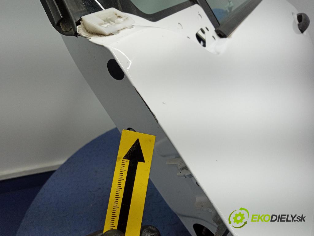 Peugeot 208 2017 dvere Predné Vľavo: