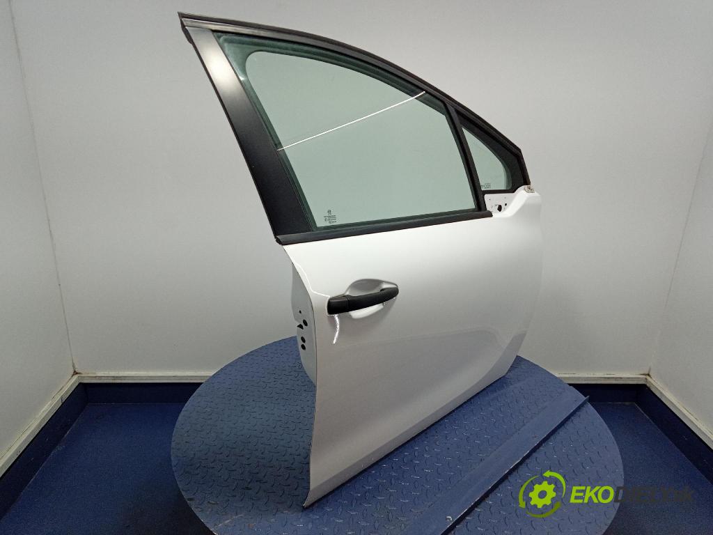 Peugeot 208 2017 dvere Predné pravé