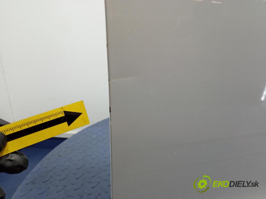 Peugeot 208 2017 dvere Predné pravé