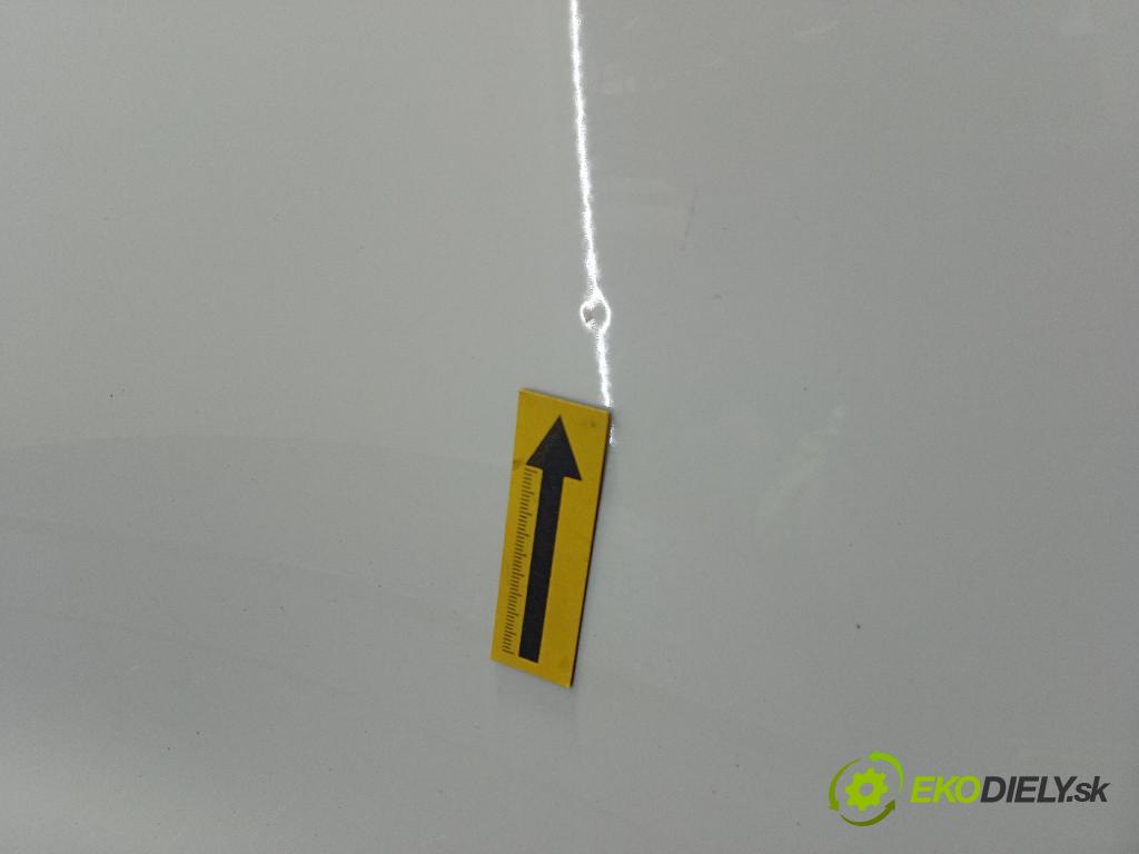 Peugeot 208 2017 dvere Predné pravé