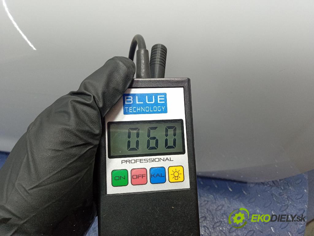 Peugeot 208 2017 dvere Predné pravé